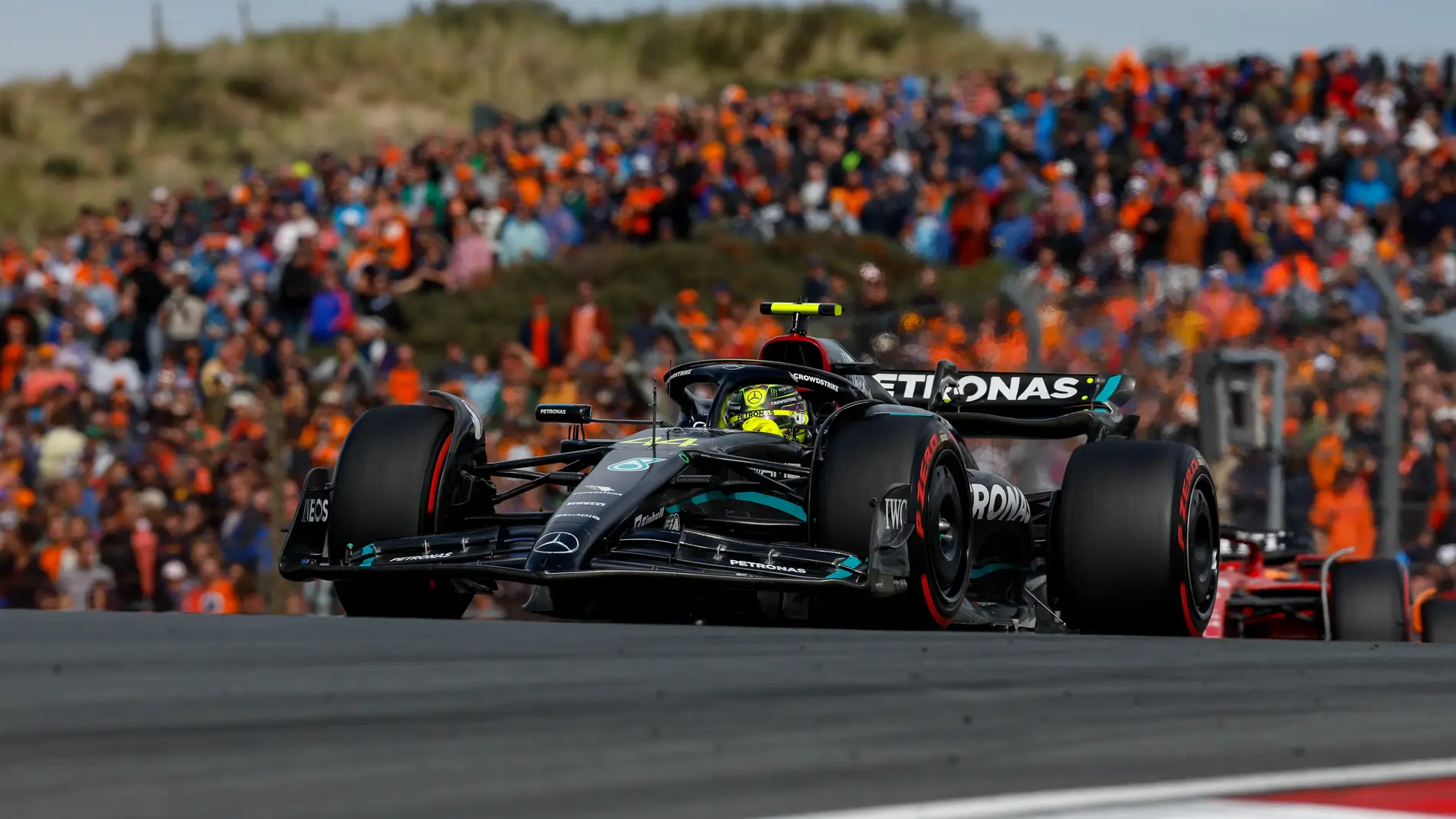 Mercedes-AMG F1 hace oficial la renovación de Lewis Hamilton