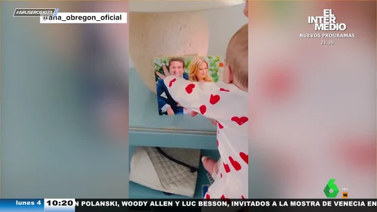 El polémico vídeo de Ana Obregón al mostrar cómo su nieta Ana Sandra toca una foto de su padre, Aless El polémico vídeo de Ana Obregón al mostrar cómo su nieta Ana Sandra toca una foto de su padre, Aless