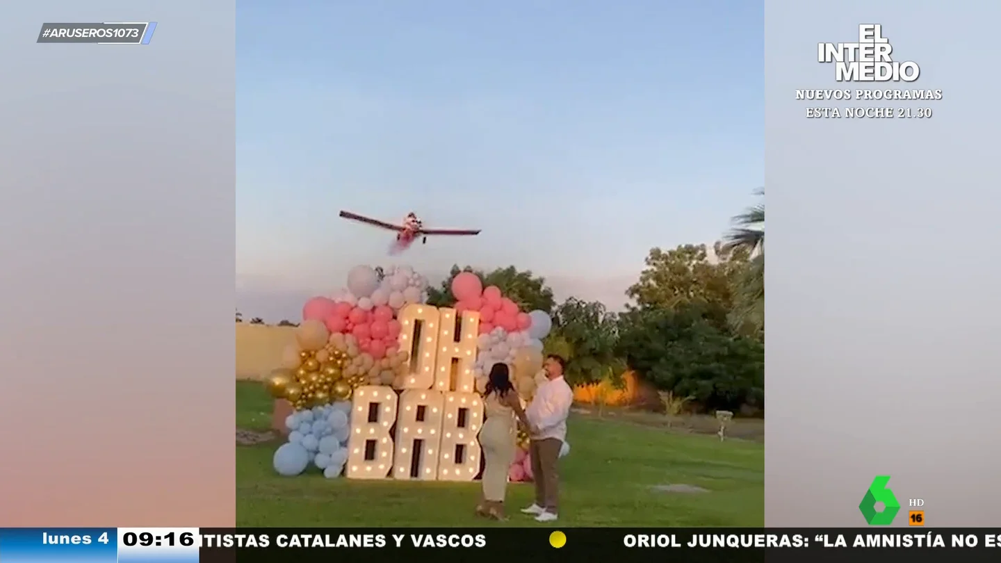 Muere un piloto de avioneta durante una fiesta de revelación de género: el vídeo del momento del accidente Muere un piloto de avioneta durante una fiesta de revelación de género: el vídeo del momento del accidente
