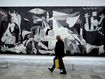 The Reina Sofía Museum withdraws the ban on photography of ‘Guernica’