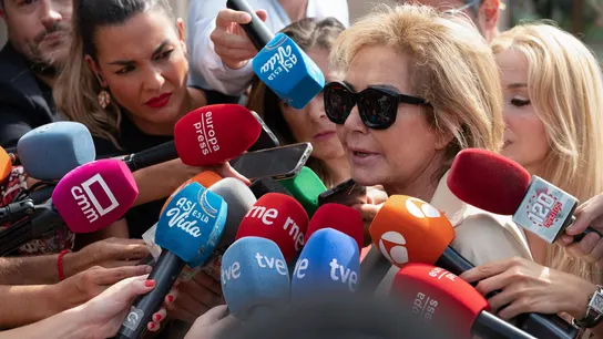 La periodista Ana Rosa Quintana, a su llegada al tanatorio de La Paz de Tres Cantos. La periodista Ana Rosa Quintana, a su llegada al tanatorio de La Paz de Tres Cantos.