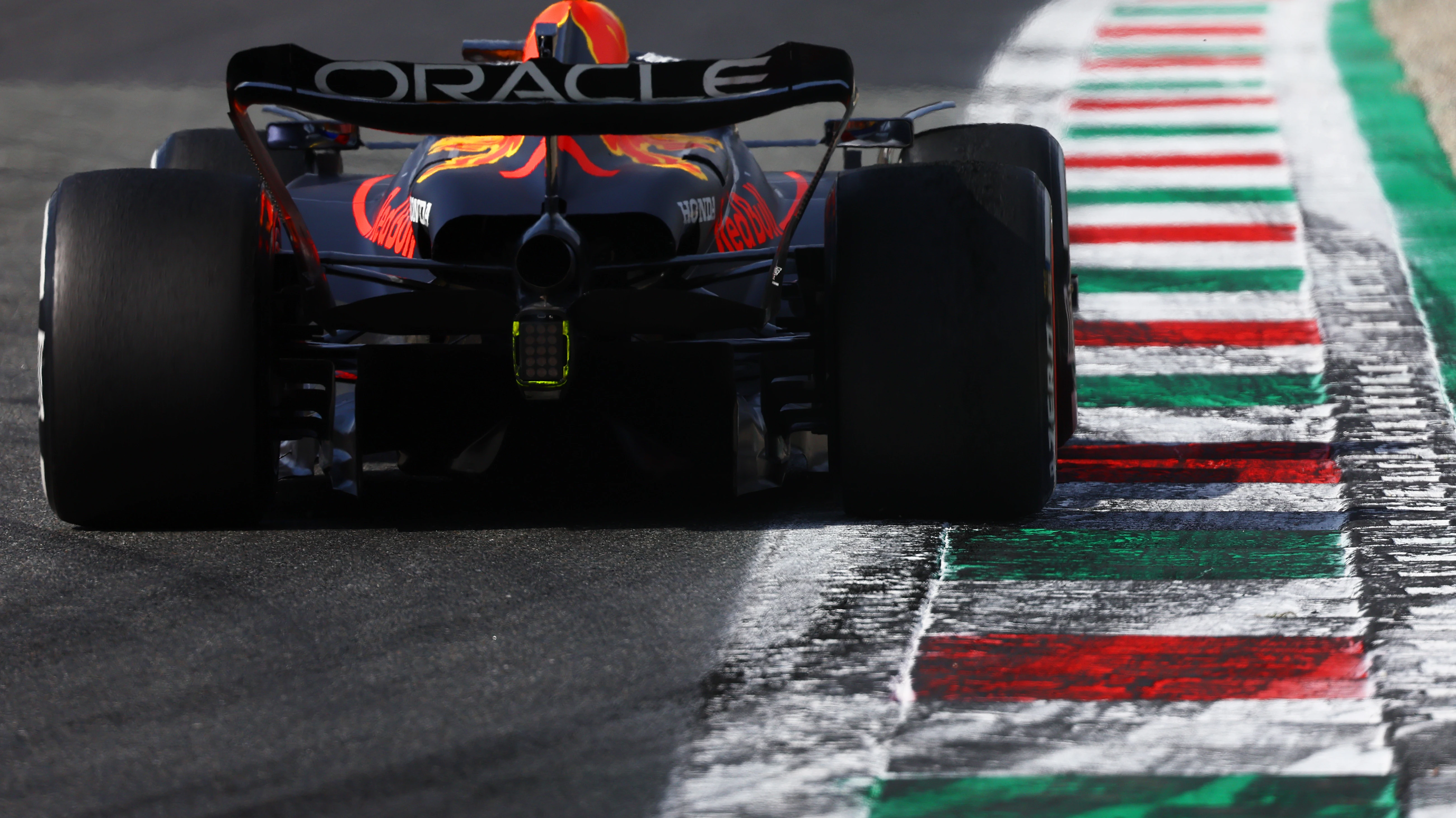 Max Verstappen en Monza