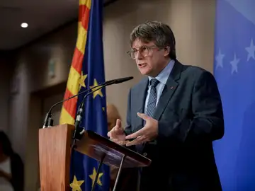 Puigdemont exige una ley de amnistía antes de negociar la investidura y un referéndum acordado después