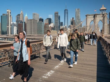 New York bans renting apartments on Airbnb for less than 30 days