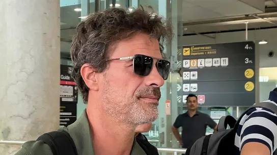 Rodolfo Sancho llega al aeropuerto internacional de Suvarnabhumi en la capital de Tailandia. Rodolfo Sancho llega al aeropuerto internacional de Suvarnabhumi en la capital de Tailandia.