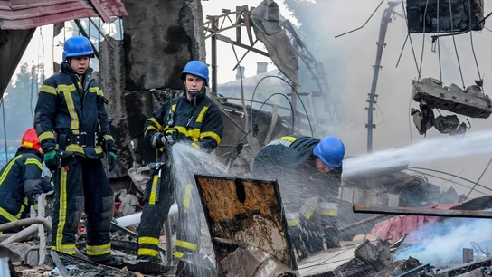 Imagen tras un ataque contra el mercado central de Kostiantinivka, Donetsk Imagen tras un ataque contra el mercado central de Kostiantinivka, Donetsk