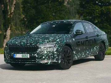 El nuevo Skoda Superb defiende un segmento en peligro de extinción El nuevo Skoda Superb defiende un segmento en peligro de extinción