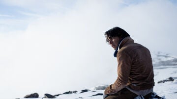 Enzo Vogrincic interpreta a Numa en 'La sociedad de la nieve', la película de J.A. Bayona que competirá por ir a los Oscar. 