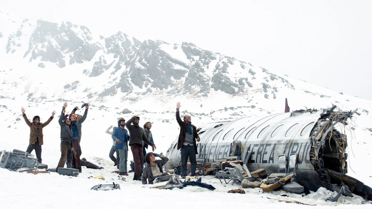 Escena de 'La sociedad de la nieve', la película de J. A. Bayona para Netflix. Escena de 'La sociedad de la nieve', la película de J. A. Bayona para Netflix.