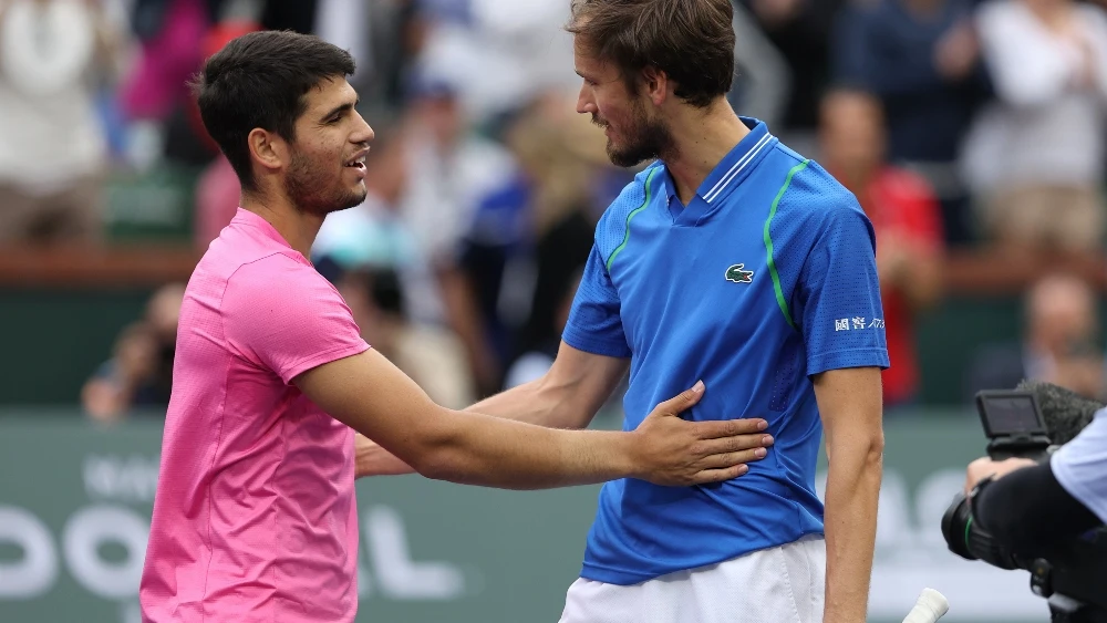 Carlos Alcaraz y Daniil Medvedev