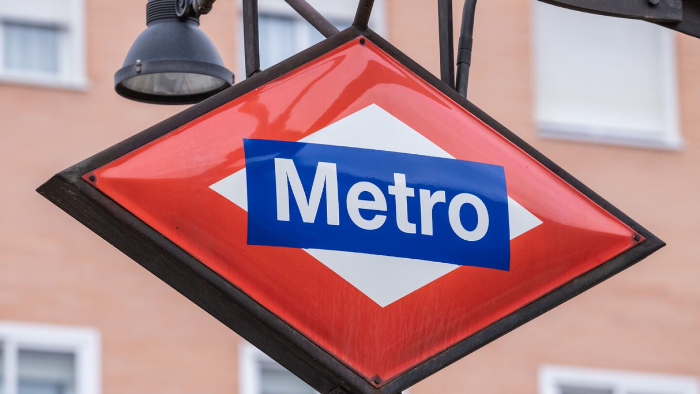 Cartel del metro de Madrid
