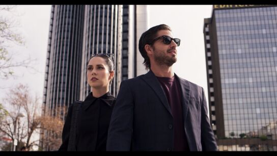 Ximena Romo y Maxi Iglesias protagonizan 'Los artistas: primeros trazos'.