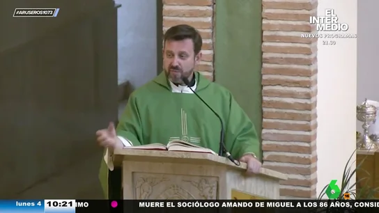 El cura de Valdepeñas admite lo que piensa de todo el mundo: "Lo primero que se me ocurre es 'pf, qué tonto es'" El cura de Valdepeñas admite lo que piensa de todo el mundo: "Lo primero que se me ocurre es 'pf, qué tonto es'"