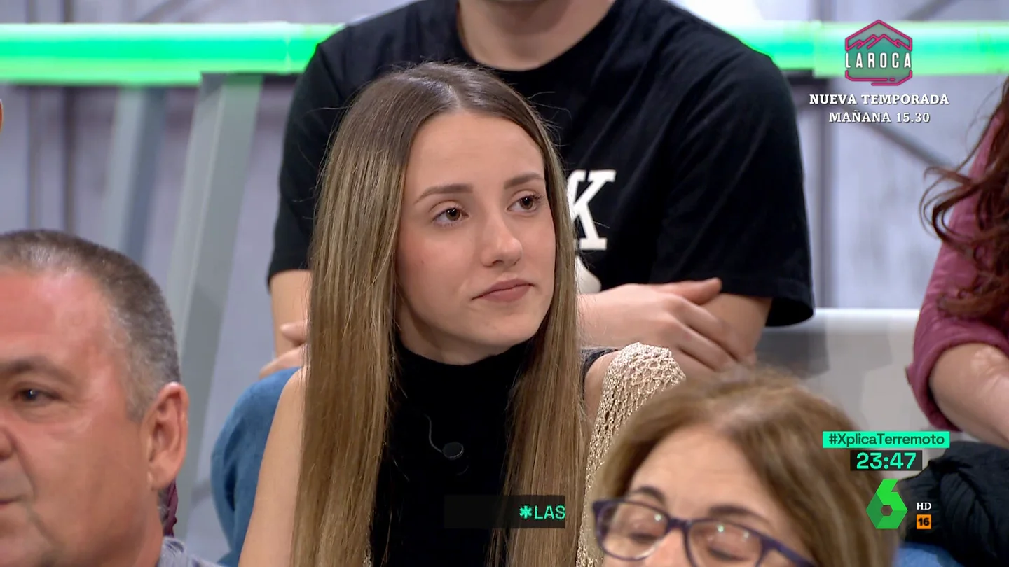XPLICA - Paula, pluriempleada: "Duermo poco y trabajo mucho para poder comer" XPLICA - Paula, pluriempleada: "Duermo poco y trabajo mucho para poder comer"