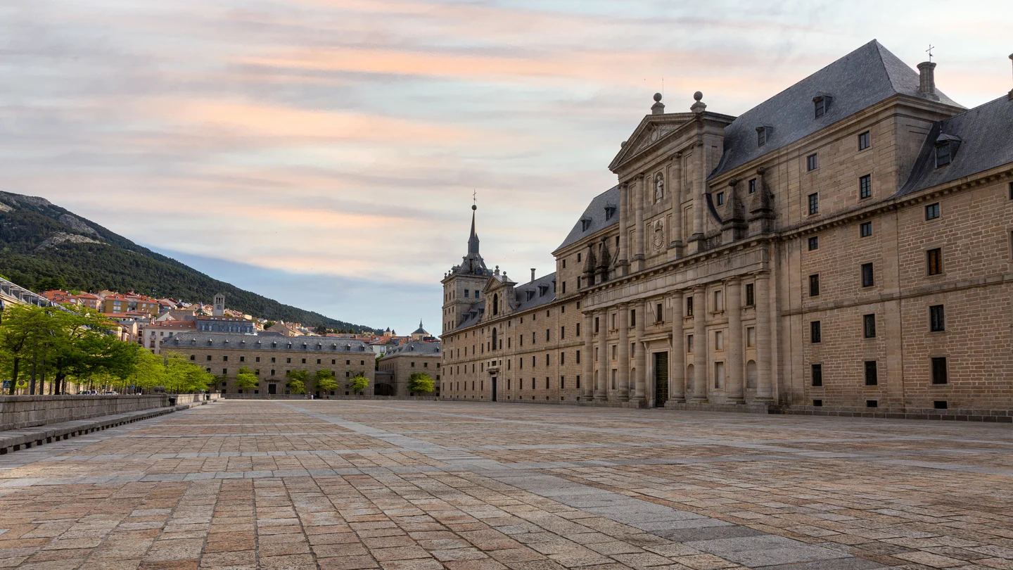 Monasterio de San Lorenzo de El Escorial Monasterio de San Lorenzo de El Escorial