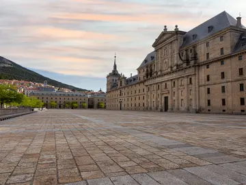 Monasterio de San Lorenzo de El Escorial Monasterio de San Lorenzo de El Escorial