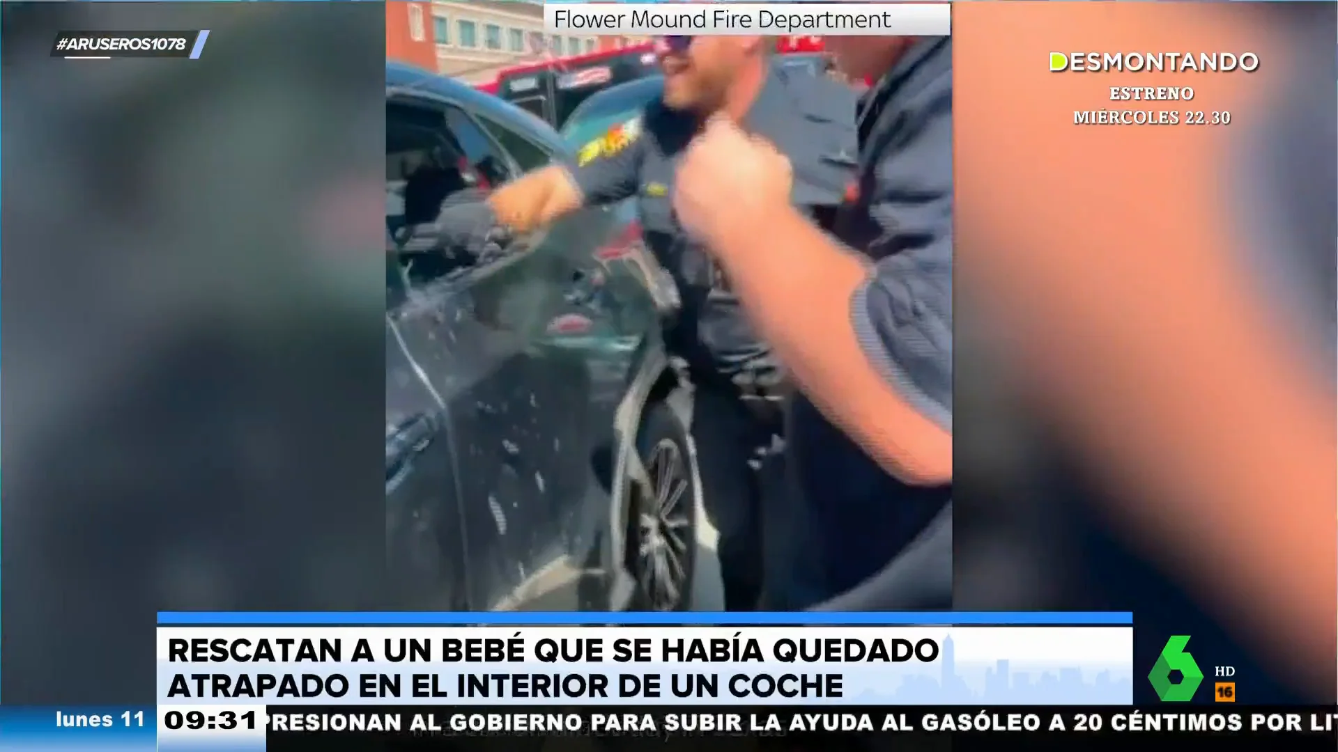 El angustioso momento en el que la policía consigue rescatar a un bebé atrapado dentro de un coche en Texas