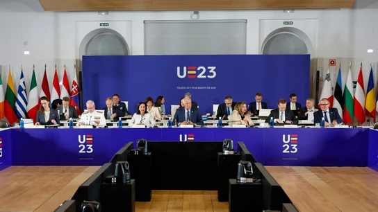 Consejo de la UE: plenario de la reunión informal ministerial de Defensa celebrada en Toledo. Consejo de la UE: plenario de la reunión informal ministerial de Defensa celebrada en Toledo.