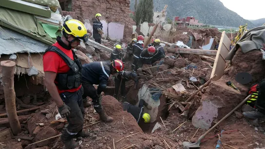 La tragedia del terremoto en Marruecos se ceba con las aldeas de montaña, aisladas y sin apenas ayuda. La tragedia del terremoto en Marruecos se ceba con las aldeas de montaña, aisladas y sin apenas ayuda.