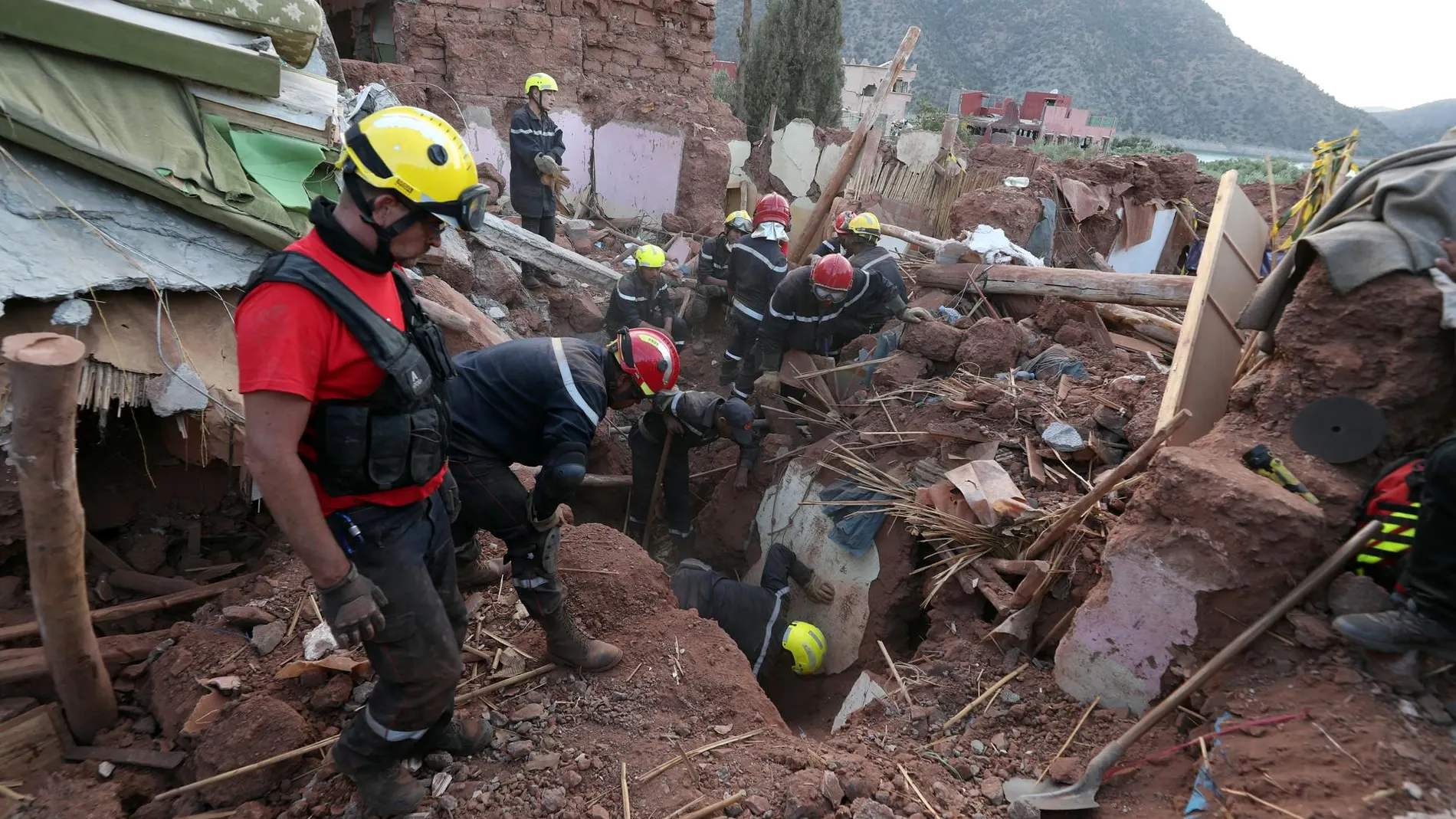 La tragedia del terremoto en Marruecos se ceba con las aldeas de montaña, aisladas y sin apenas ayuda