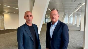 Luis Rubiales y Piers Morgan