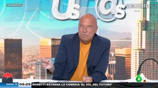 El cómico pique de Alfonso Arús con Boris Izaguirre: "Lleva un programa y ya tiene una mesa mejor" El cómico pique de Alfonso Arús con Boris Izaguirre: "Lleva un programa y ya tiene una mesa mejor"