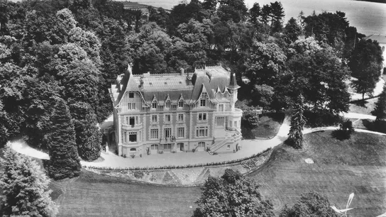 El castillo de Betz (Francia), propiedad del rey de Marruecos El castillo de Betz (Francia), propiedad del rey de Marruecos