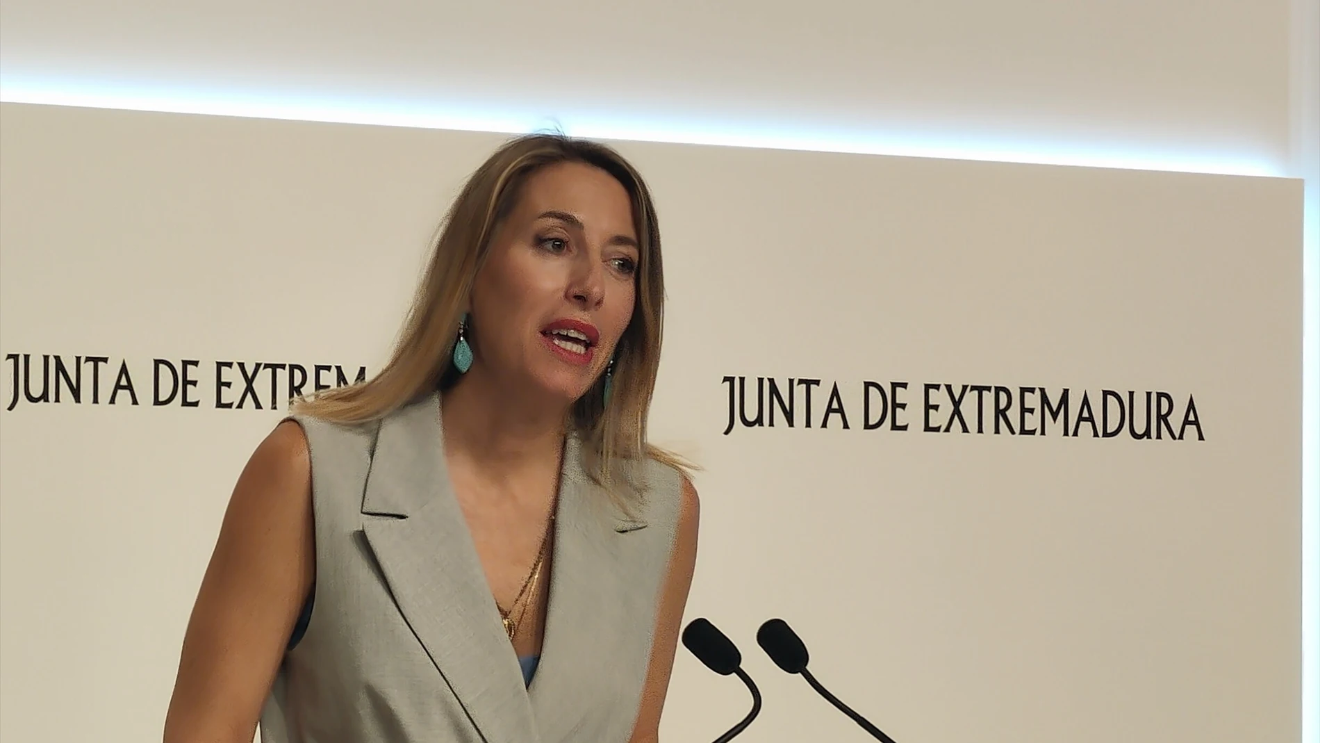 Extremadura suprime el Impuesto de Patrimonio y aprueba una rebaja en los dos primeros tramos del IRPF.