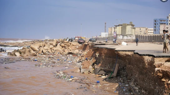 Daños materiales en la ciudad de Derna, en el este de Libia. Daños materiales en la ciudad de Derna, en el este de Libia.