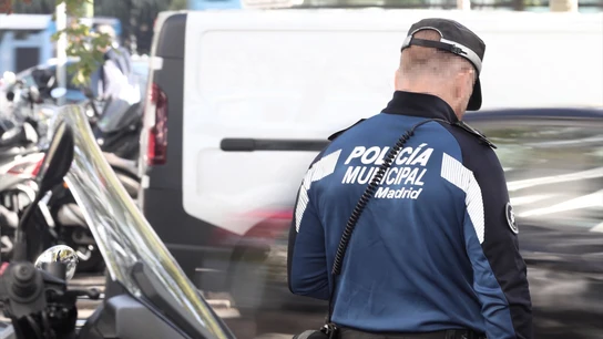 Imagen de archivo de un agente de la Policía Municipal de Madrid. Imagen de archivo de un agente de la Policía Municipal de Madrid.