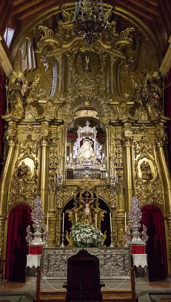 Interior de la Basílica Nuestra Señora del Pino