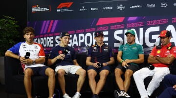 Los pilotos en la rueda de prensa del GP de Singapur