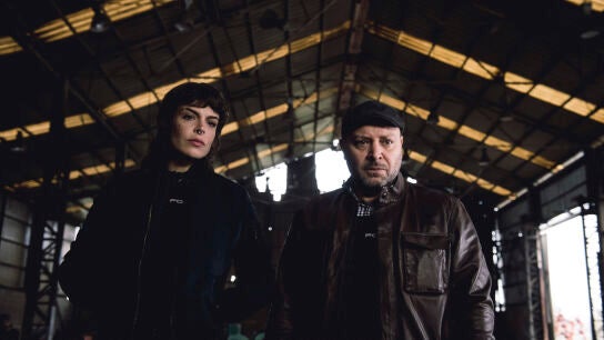 Lucía García Abello y Vicente Romero Sánchez repiten como Chesca y Orduño en 'La Red Púrpura'.