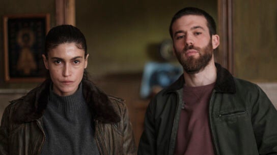 La inspectora Elena Blanco y su compañero Zárate en una escena de 'La Red Púrpura'.