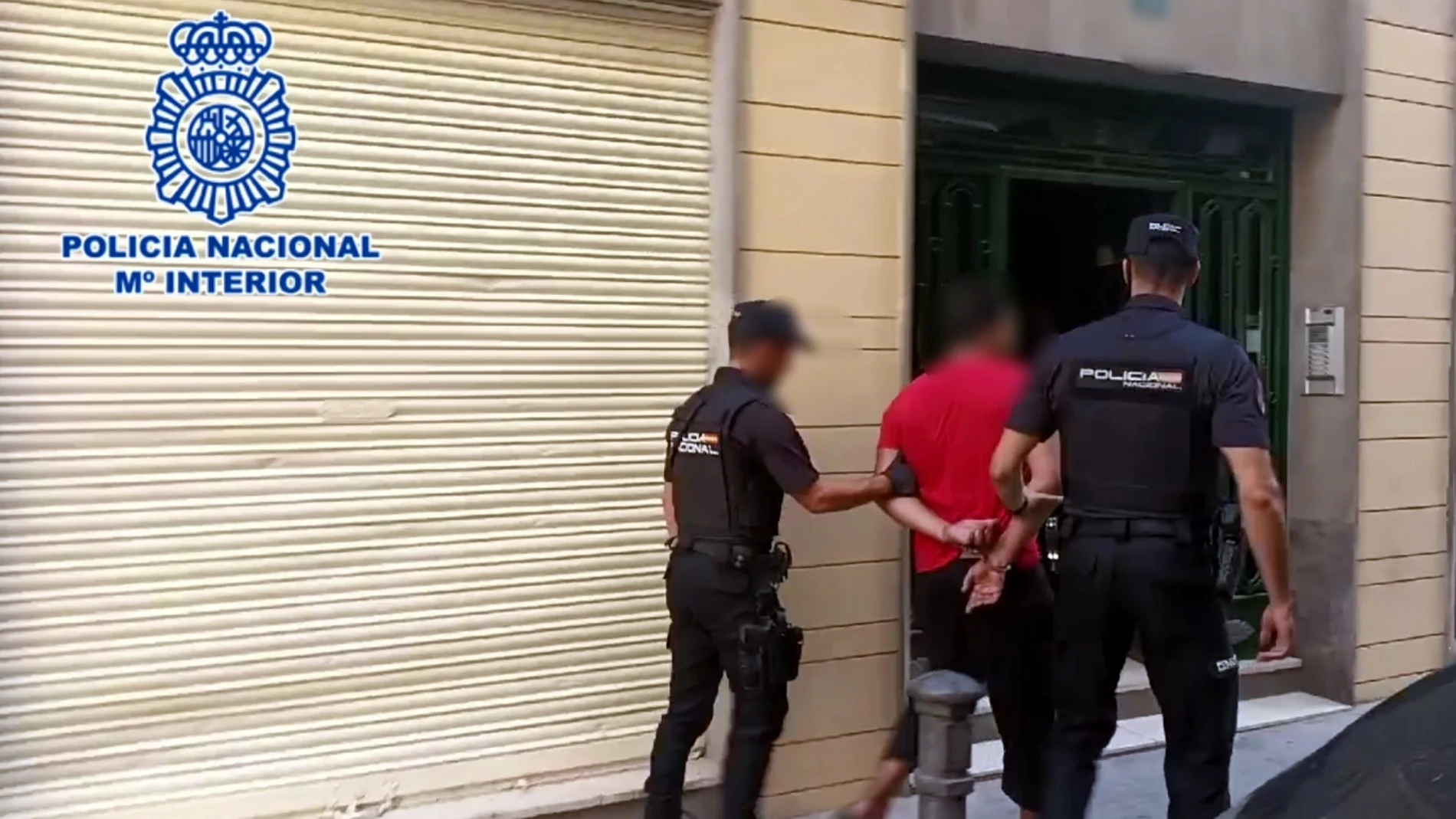 Detenida una octogenaria y su hijo por torturar durante quince horas y asesinar a un joven en Alicante