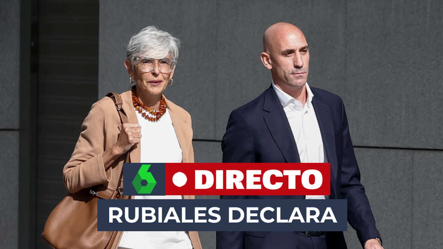 Luis Rubiales y su abogada, Olga Tubau, llegan a la Audiencia Nacional Luis Rubiales y su abogada, Olga Tubau, llegan a la Audiencia Nacional