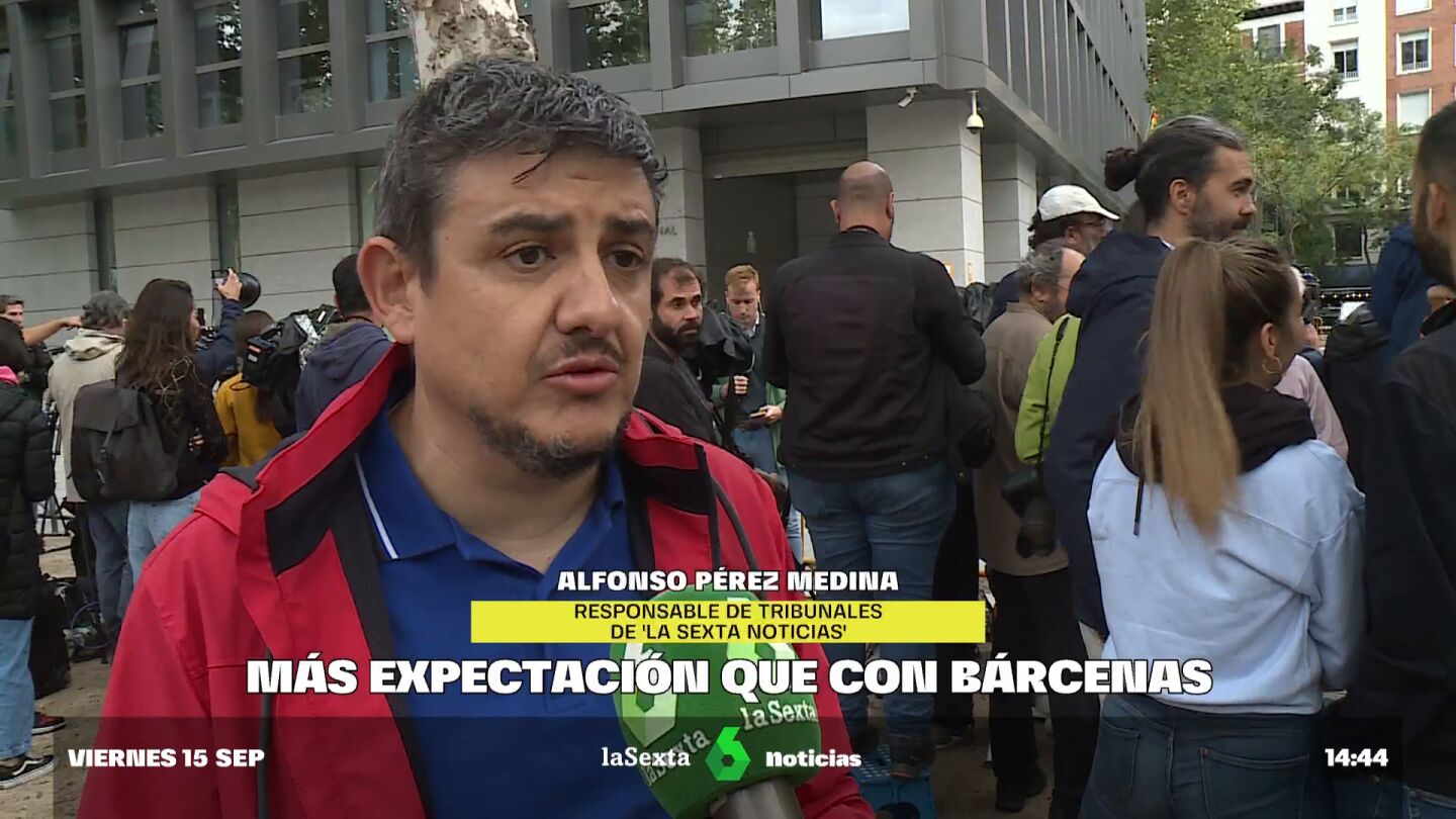 Locura de periodistas por la declaración de Rubiales