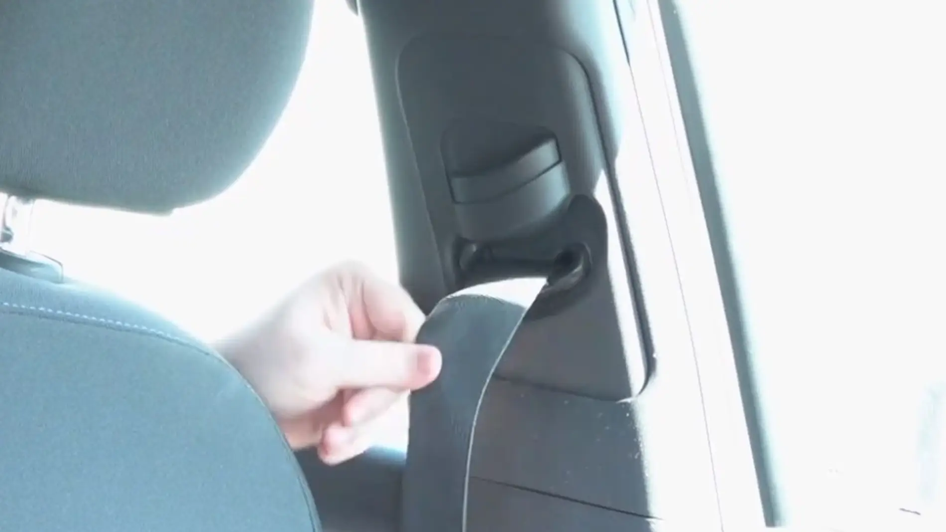 Qué tipos de cinturón seguridad para automóvil existen y cómo funcionan
