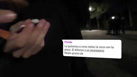 'La Manada' utilizaba la placa del guardia civil para robar droga a otros jóvenes: "Hubo extorsión a chicos" 'La Manada' utilizaba la placa del guardia civil para robar droga a otros jóvenes: "Hubo extorsión a chicos"