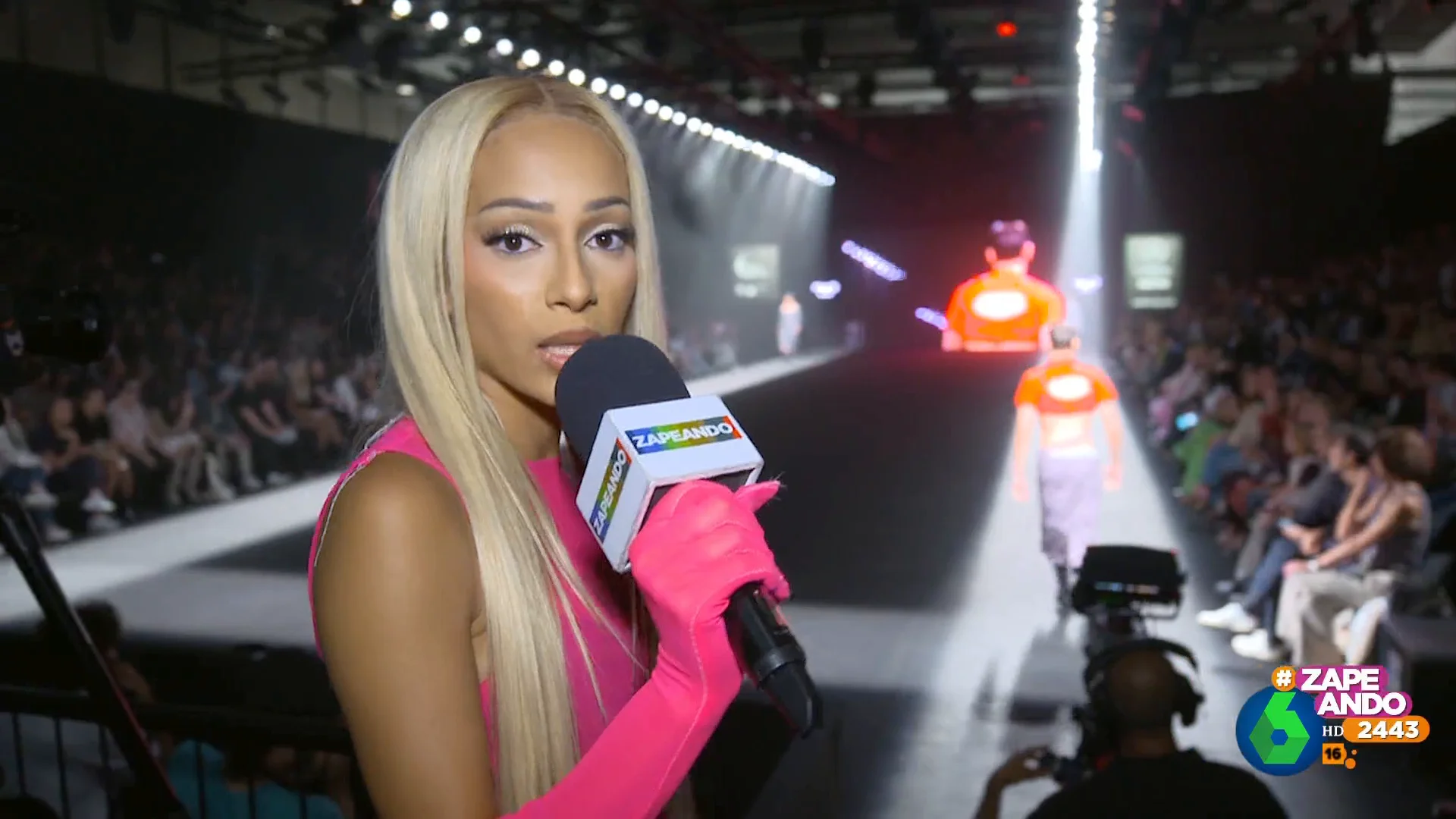 La hija del Jeque en la MBFW: "Lleva el culo fuera como un fontanero"