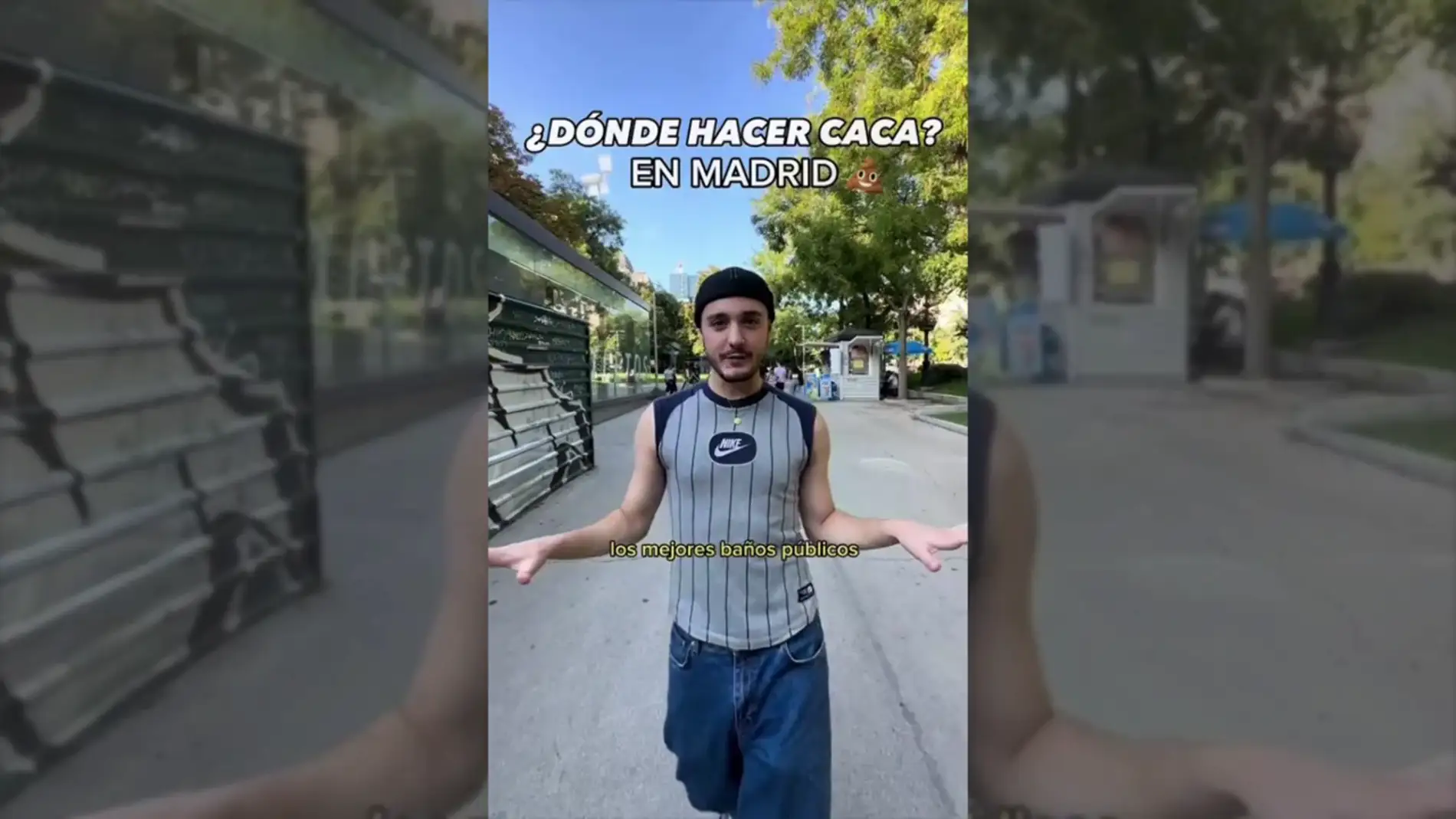 Un joven se hace viral en TikTok al grabar un vídeo con los mejores baños públicos de Madrid: "La guía más útil"