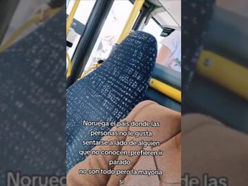 Una joven alucina con lo que hacen los noruegos en los autobuses: "No lo entiendo"