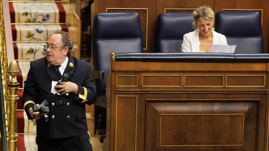El Congreso aprueba el uso de las lenguas cooficiales El Congreso aprueba el uso de las lenguas cooficiales