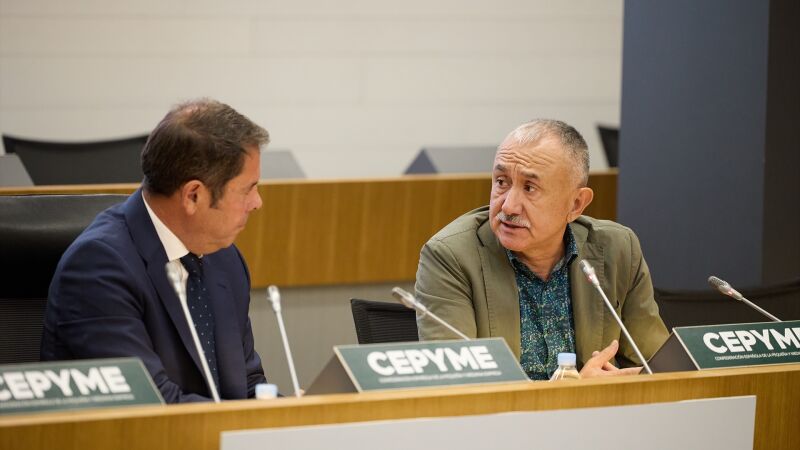 El presidente de Cepyme, Gerardo Cuerva, y el secretario general de UGT, Pepe Álvarez.