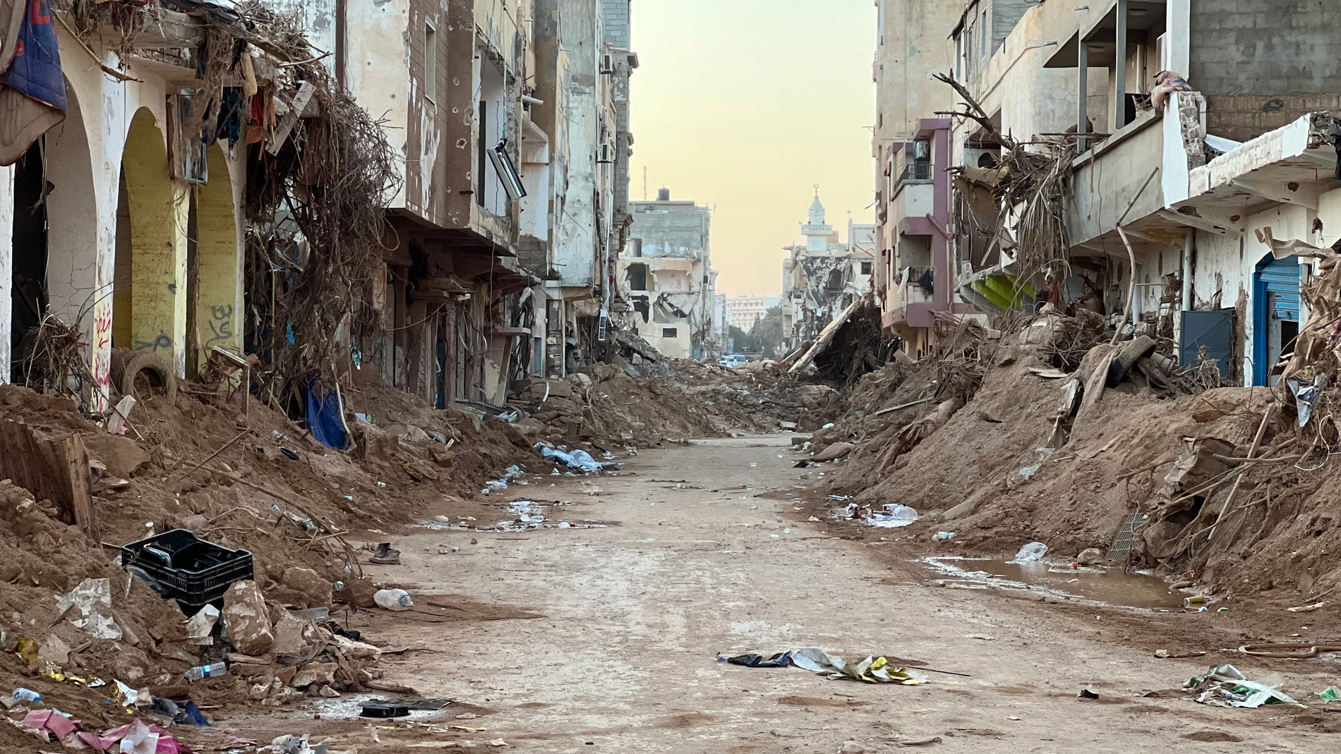 Un barrio dañado, días después de que la tormenta Daniel arrasara el este de Libia, en la ciudad portuaria de Derna, Libia.