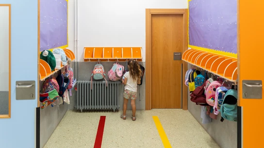 Denuncian el abuso sexual a una niña de seis años a la hora del recreo en un colegio de Montijo Denuncian el abuso sexual a una niña de seis años a la hora del recreo en un colegio de Montijo