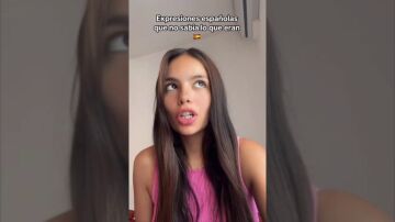 Una joven argentina cuenta que tuvo que buscar algunas expresiones españolas en Google para entenderlas: "¿Comerse los mocos?"