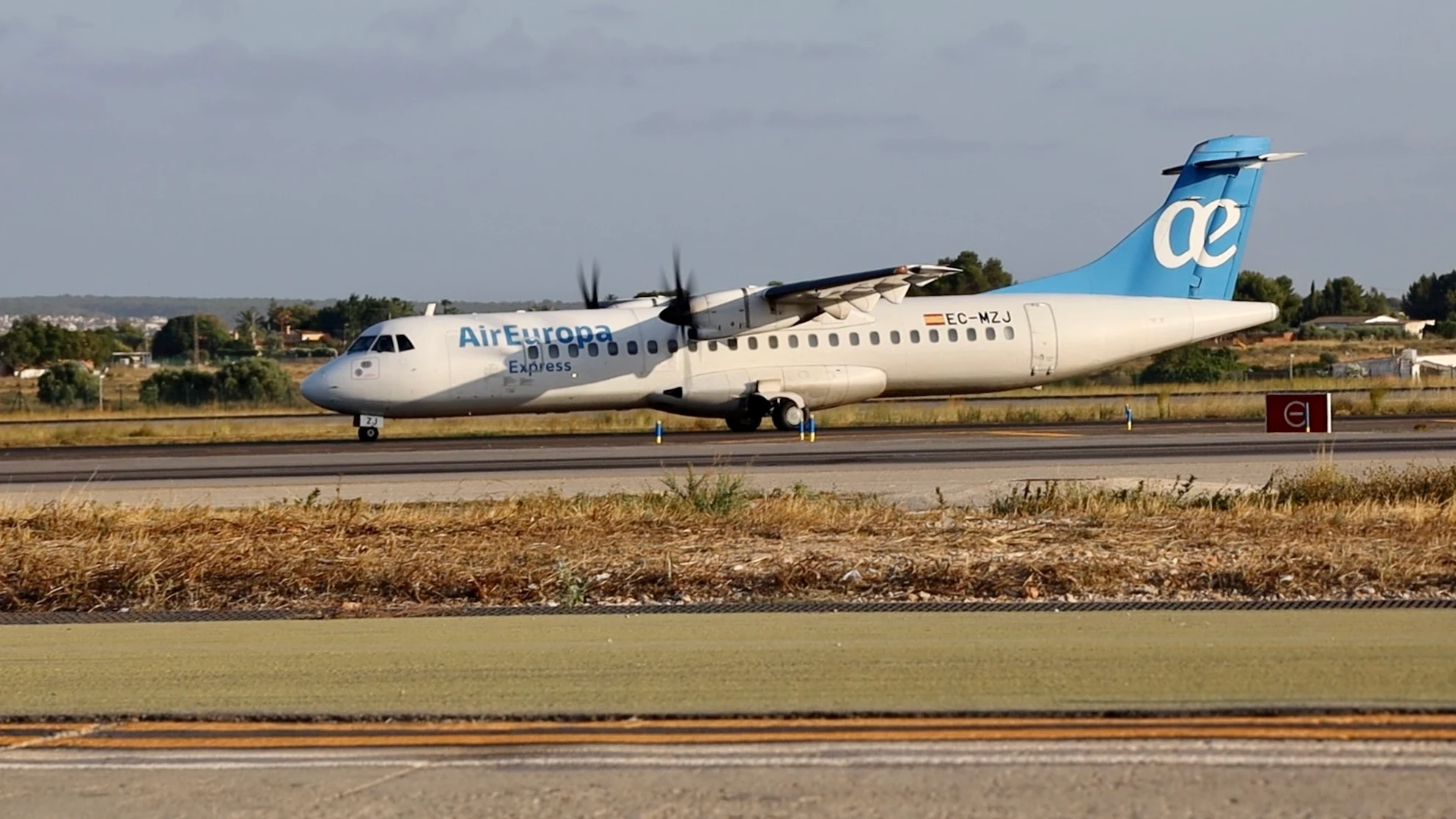 Dos aviones colisionan en el aeropuerto de Palma 