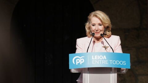La expresidenta madrile&ntilde;a Esperanza Aguirre, durante un mitin.