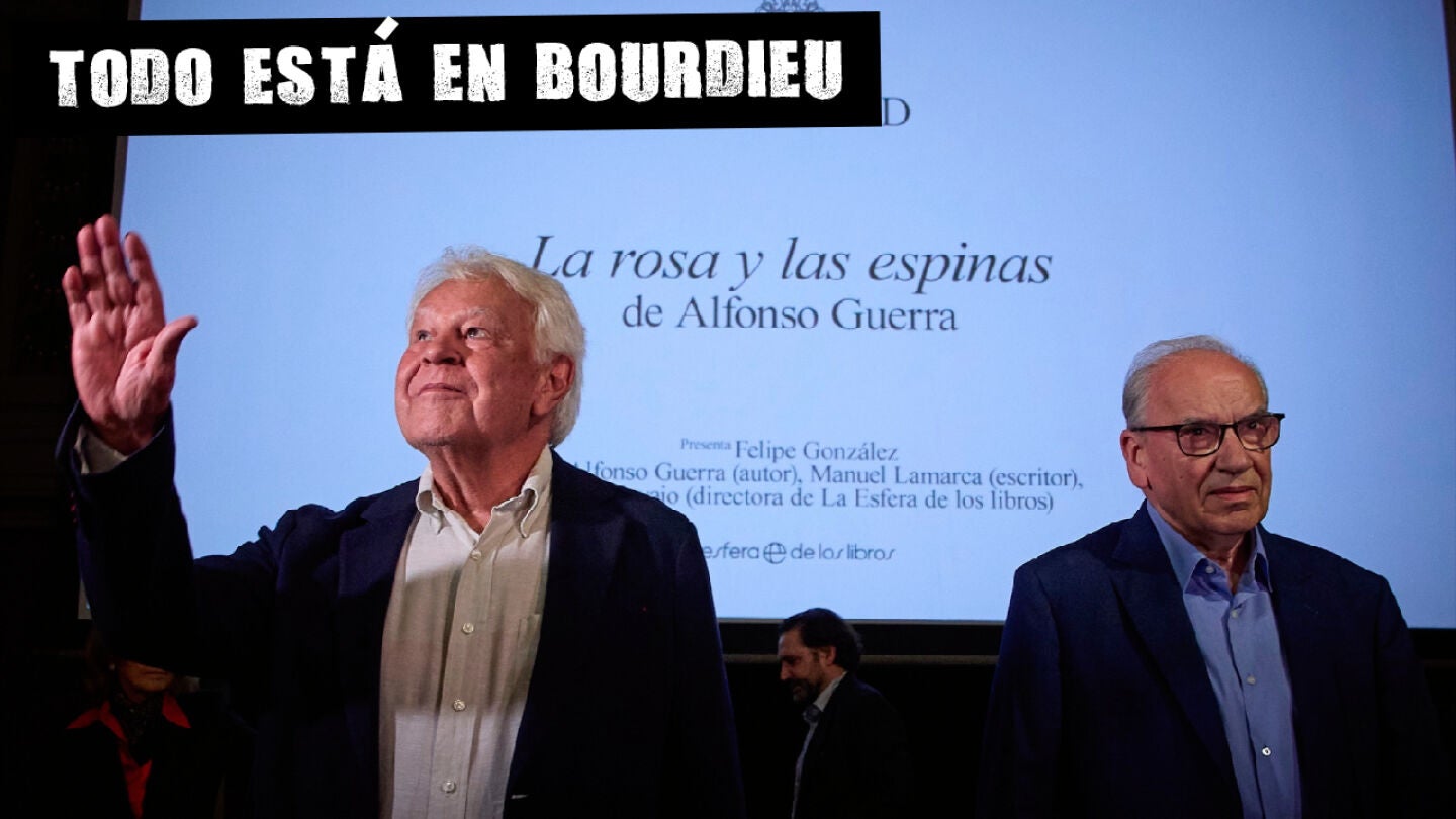 Felipe Gonz&aacute;lez y Alfonso Guerra, durante la presentaci&oacute;n de su nueva obra 'La rosa y las espinas', en el Ateneo de Madrid 